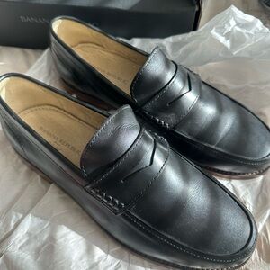 Banana Republic Classic Black Leather Slip-Ons